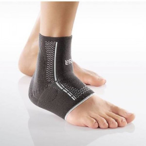 Produktbild von CELLACARE Malleo Comfort Sprunggel.Bandage Gr.3